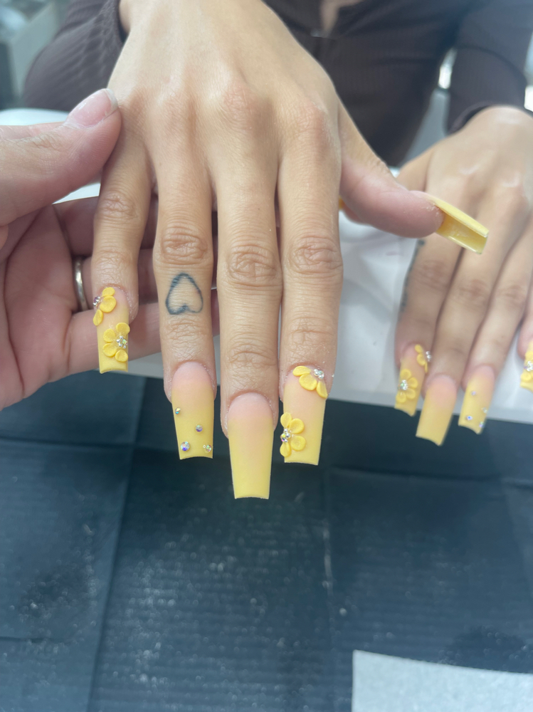 Acrylic Nail Soak Off