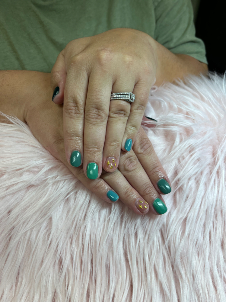 Shellac Manicure