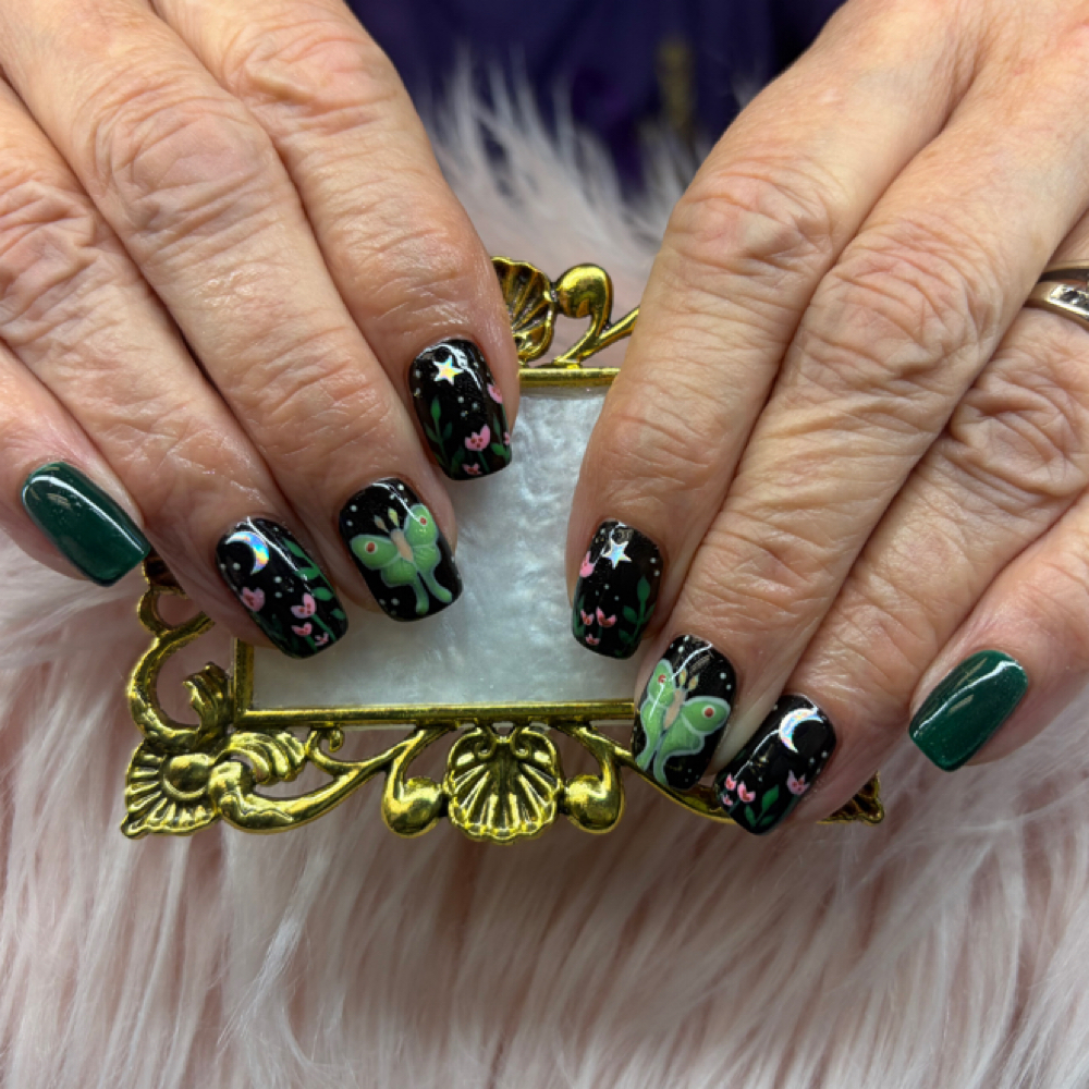 Shellac Manicure at KnockOut Nails by Kaitlin in Lapeer, MI