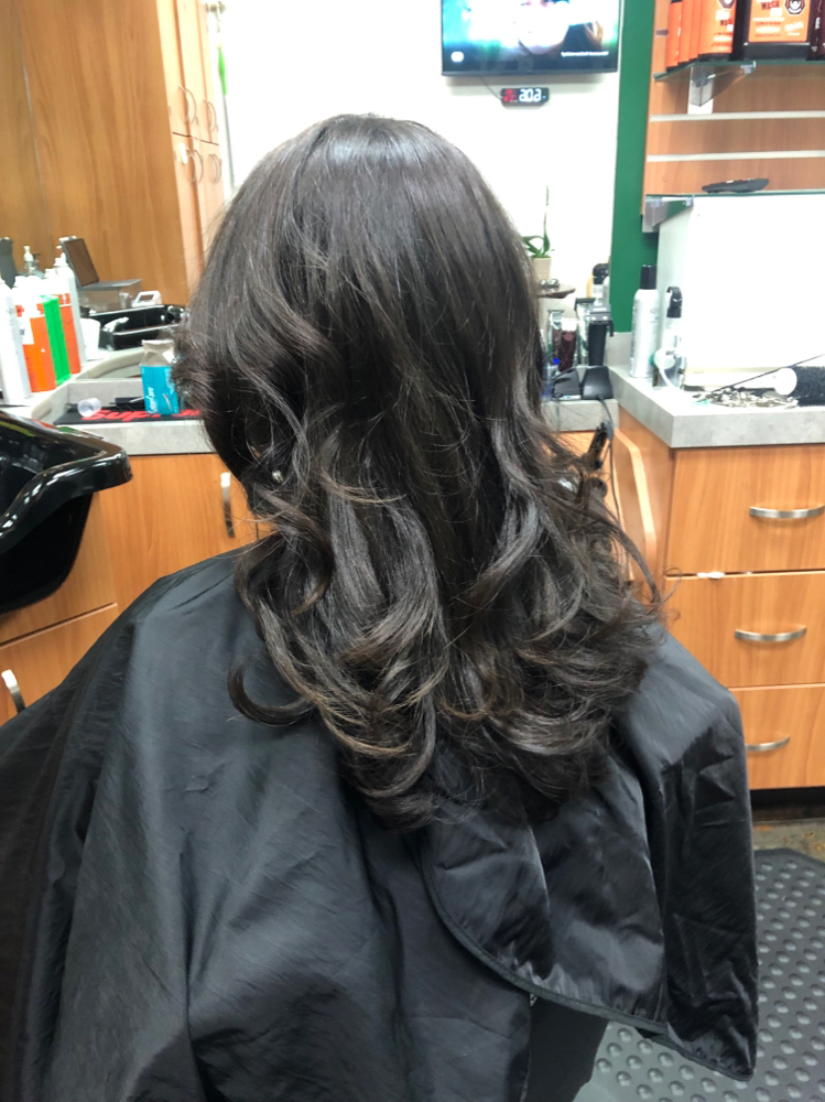 Women's Haircut & Blow-Dry