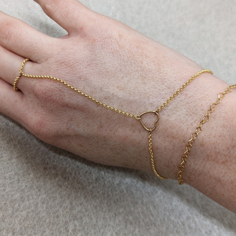 Permanent Jewelry at Patty Polish in Springfield, OR