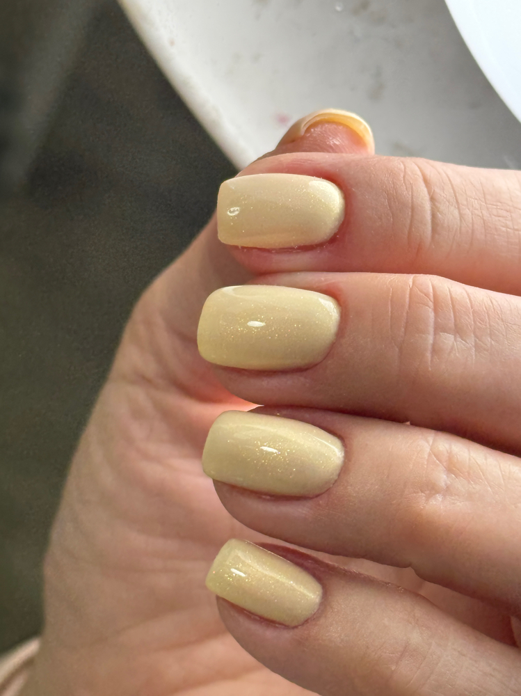 Regular Manicure