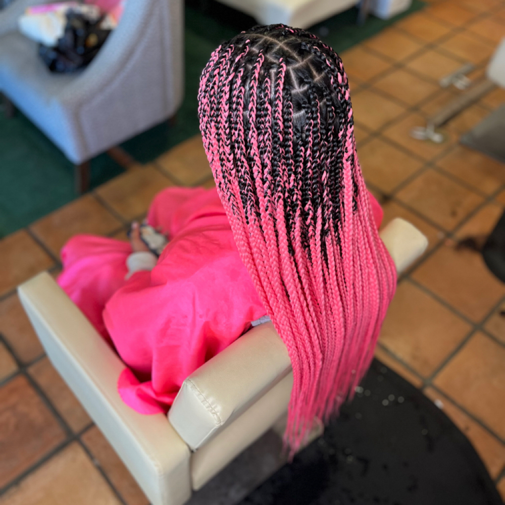 Medium Knotless at Cincerity Co in Seattle, WA