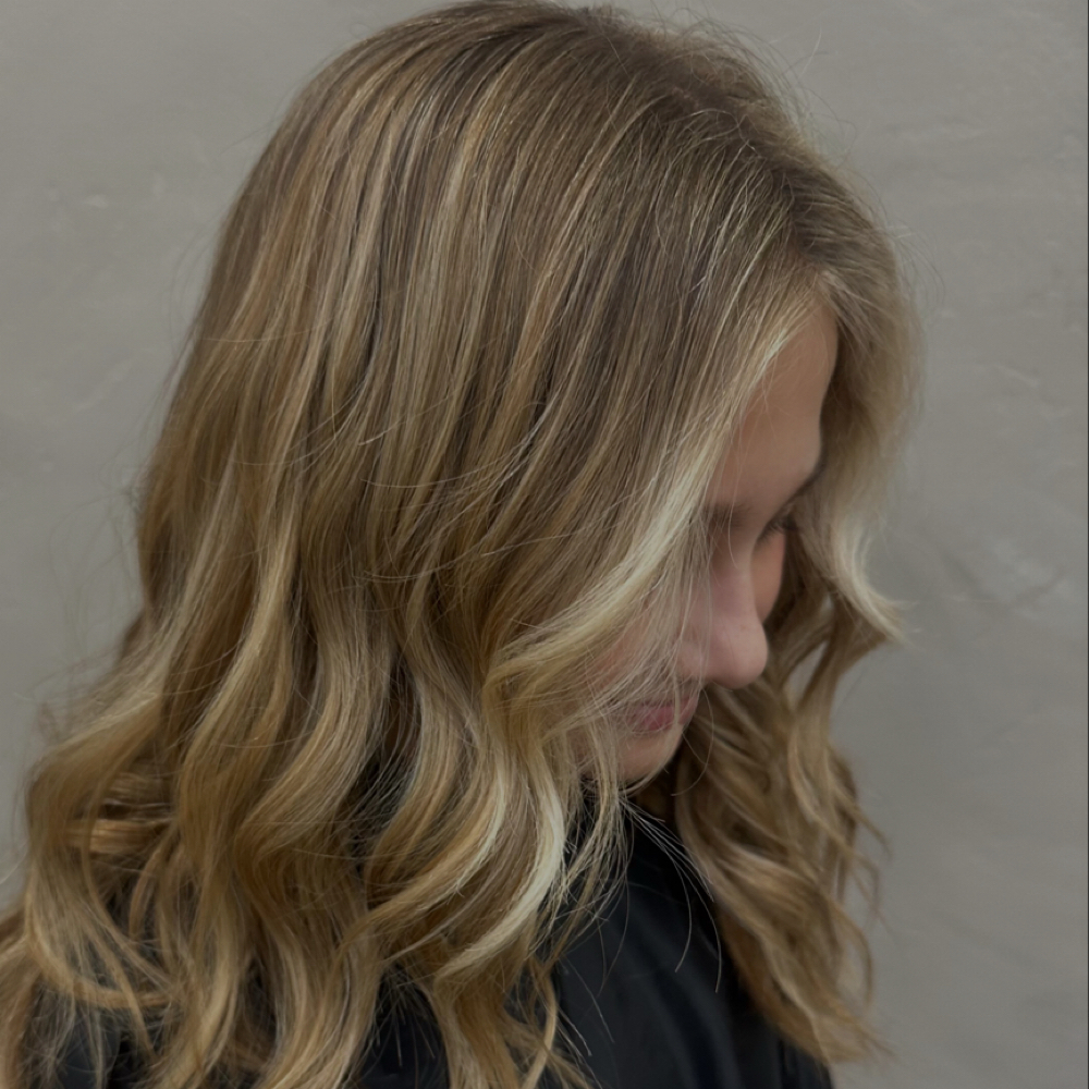 mini foil at Ellie Hair Studio in Providence, UT
