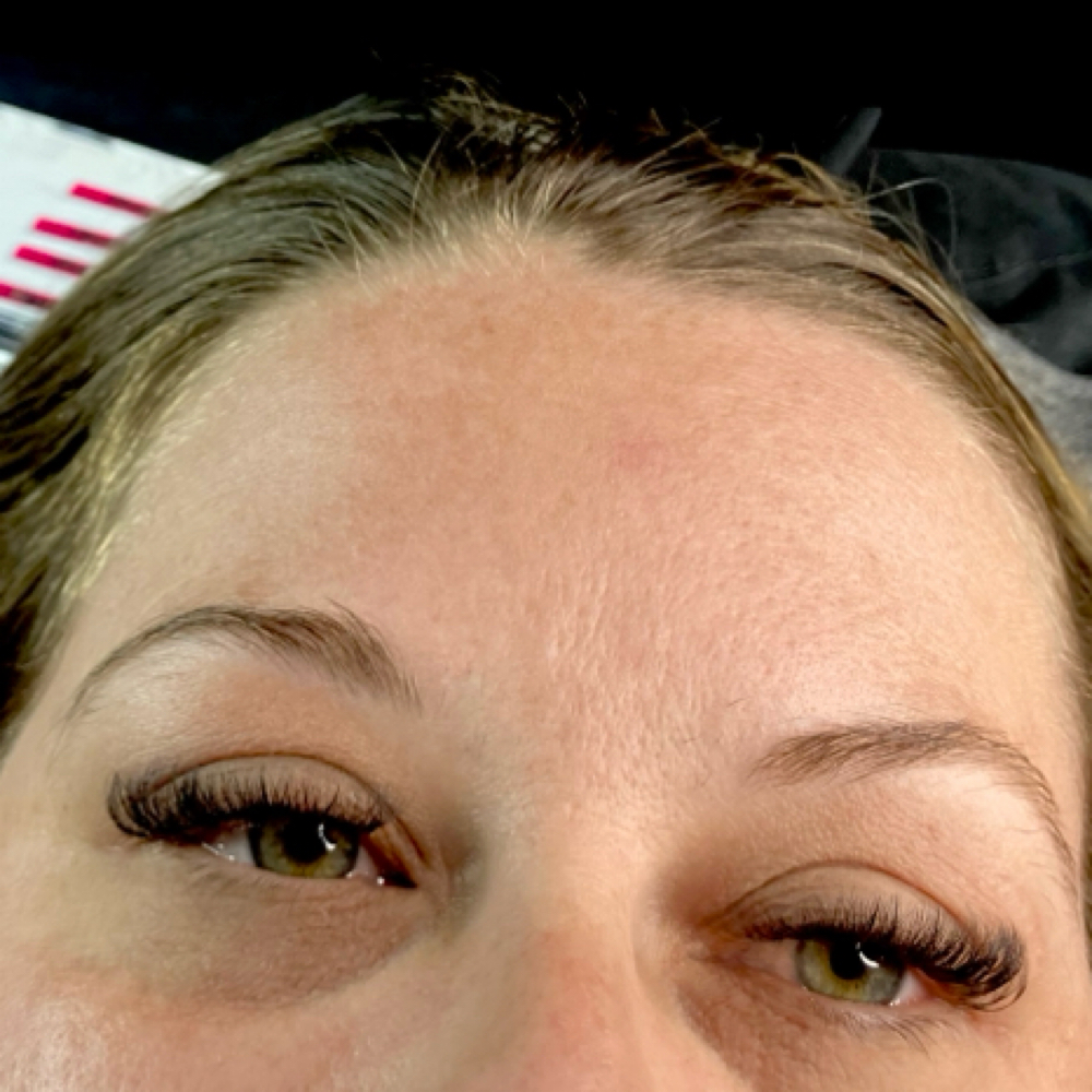 Hybrid 2 Wk Refill at Flawless spa and Lounge LLC in Knob Noster, MO