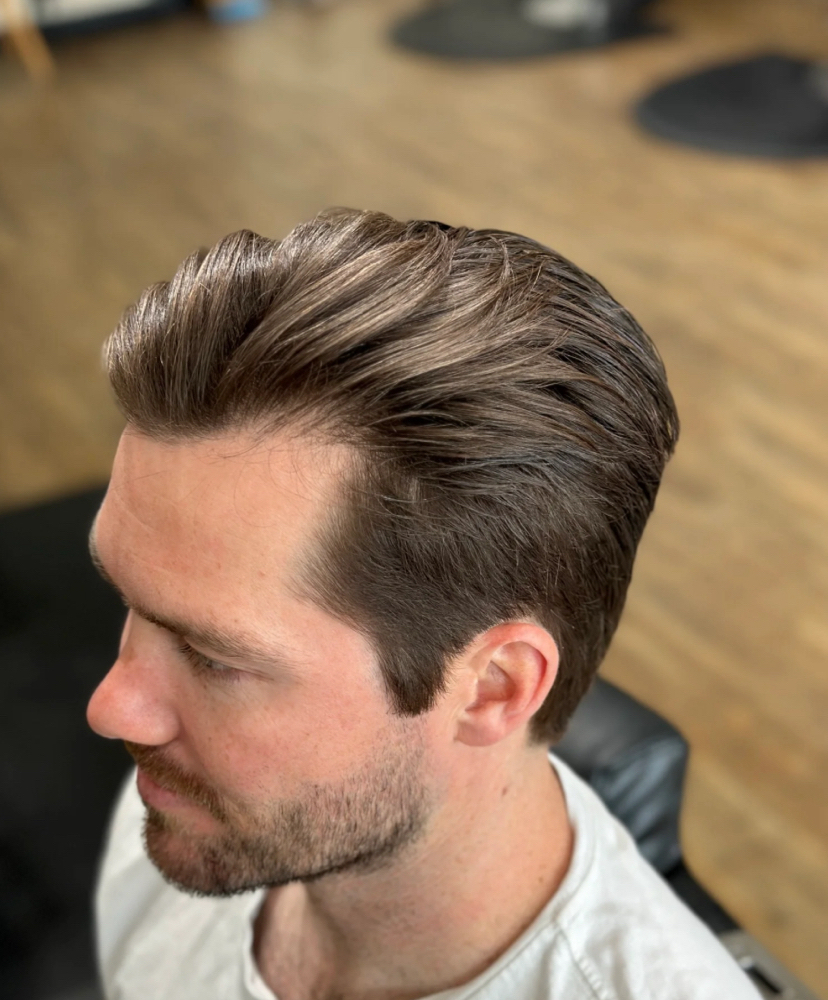 Mens Haircut With Wash