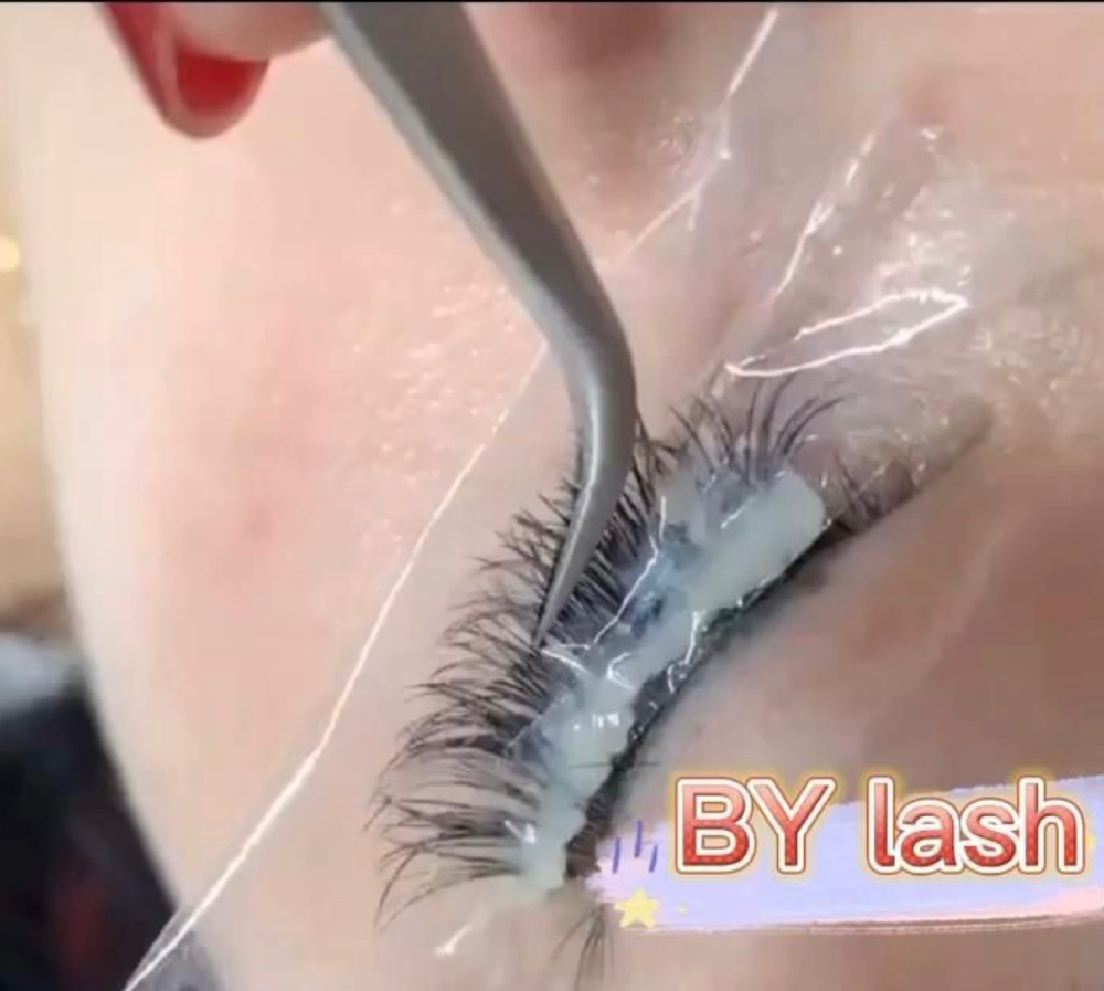 Lash Removal