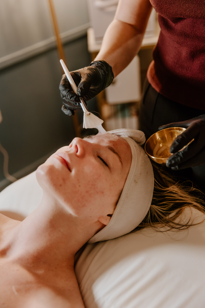 Extravagant Glo2 Facial