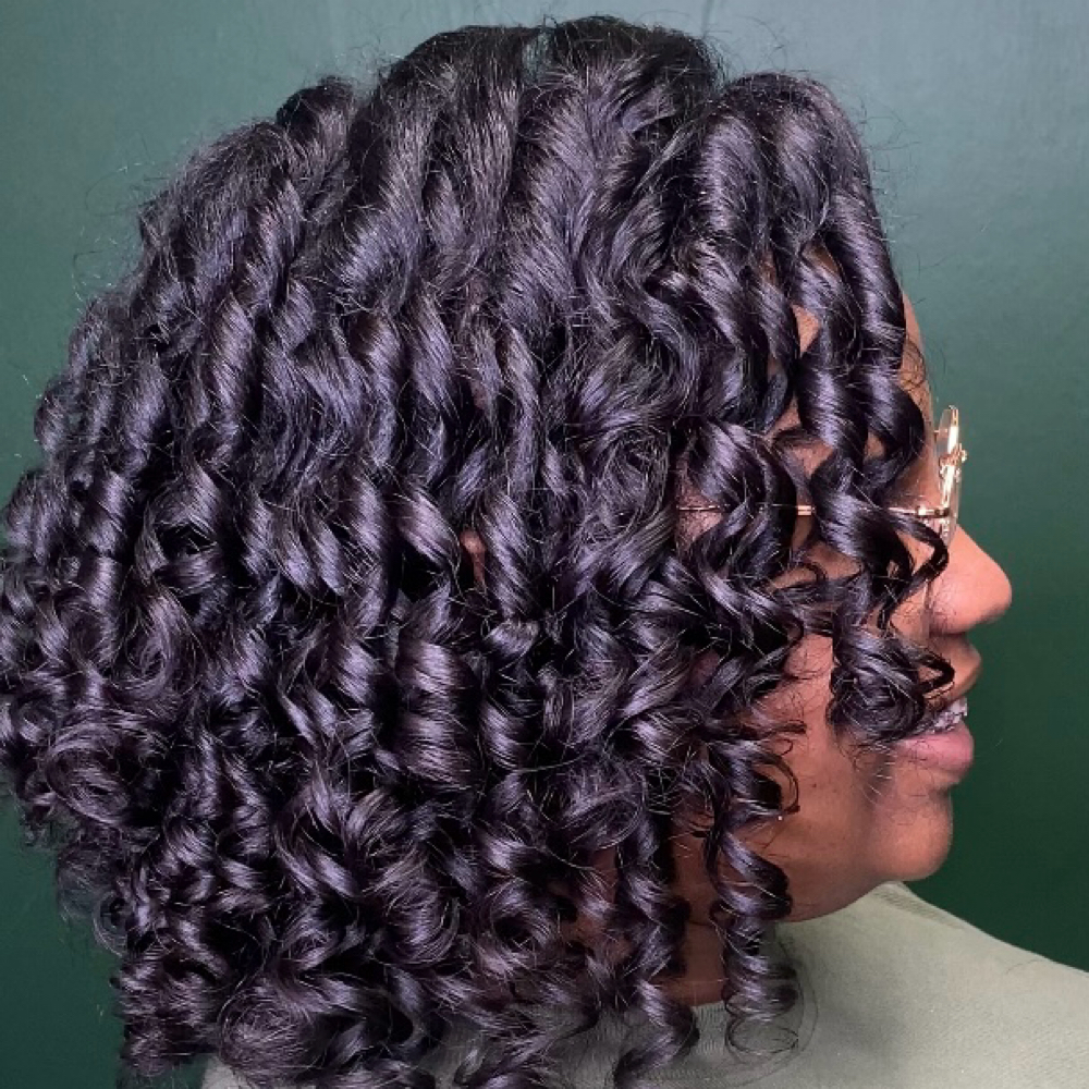 Rod Set at Styling With Yanna in Houston, TX