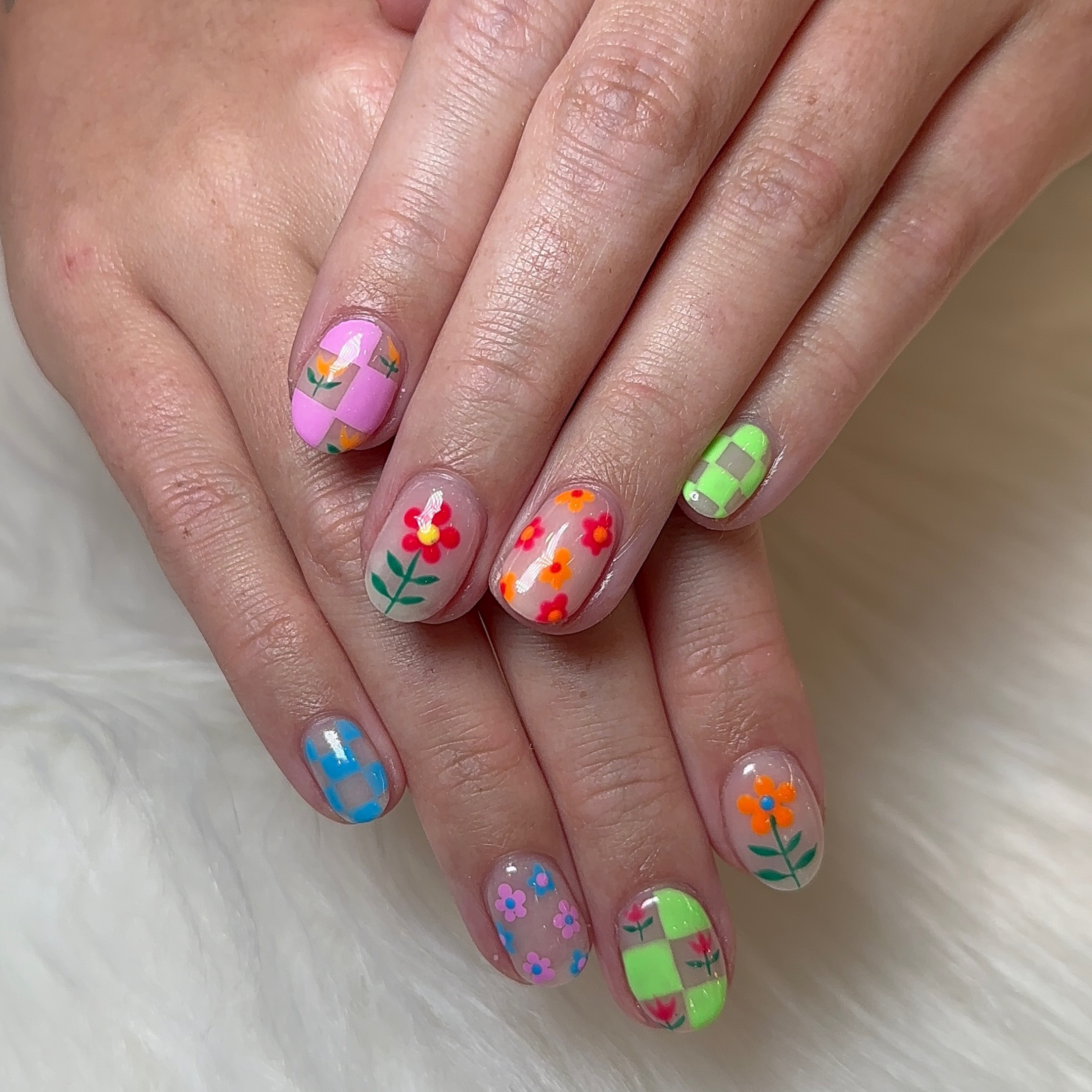 No Chip Manicure (hands only) at Alyssa Nicole Nails in Schererville, IN