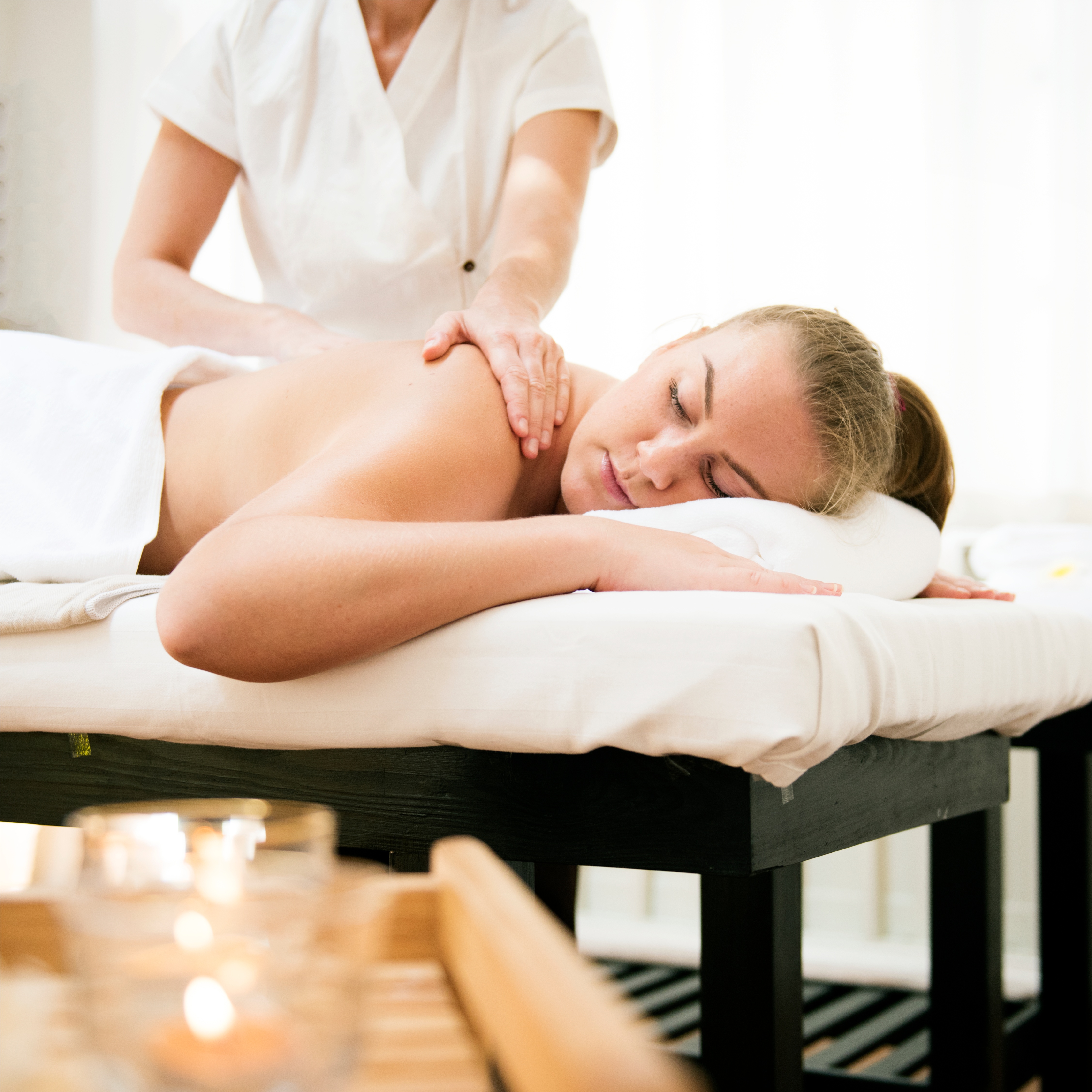 Relaxing Massage with Reiki 60min.