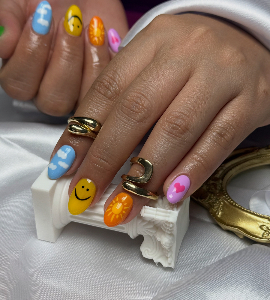 Full Design at Gloriana Nail Artist in Bellefontaine, OH