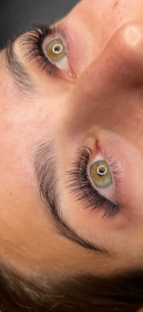 Classic Set at Brows.LashesxLaura in Largo, FL