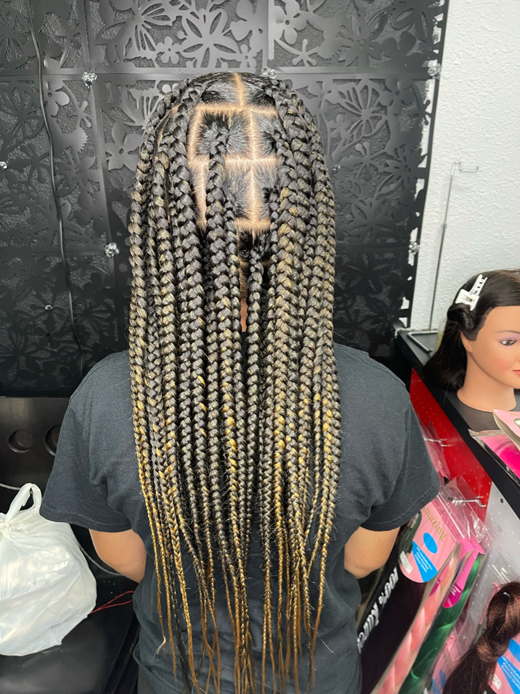 Jumbo knotless Braids