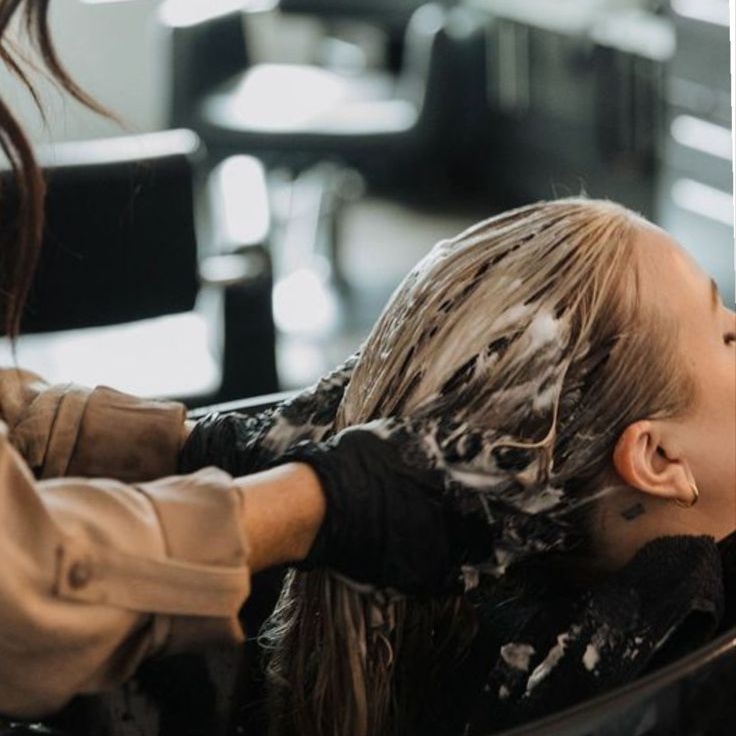Shampoo Style at Painted By Lake in Hamilton, OH