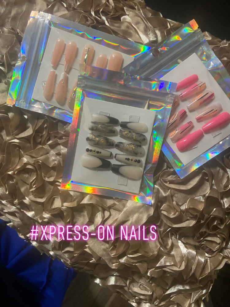 Xpress-on Nail Set