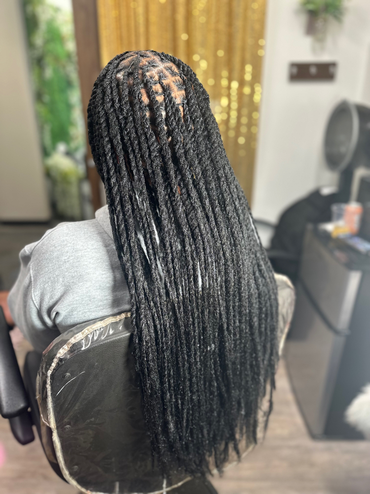 Extended Two Strand Twist at HOUSE OF RESET BEAUTY in Clinton, MD
