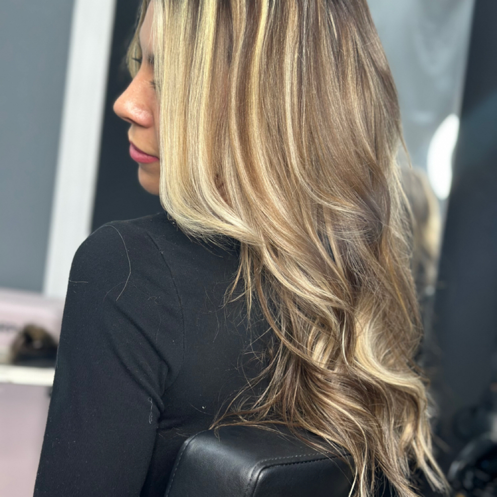 HAIR COLOR & LIGHTENING