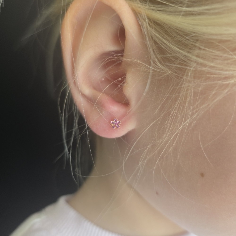 BABY/KIDS PIERCING  Two Piercers