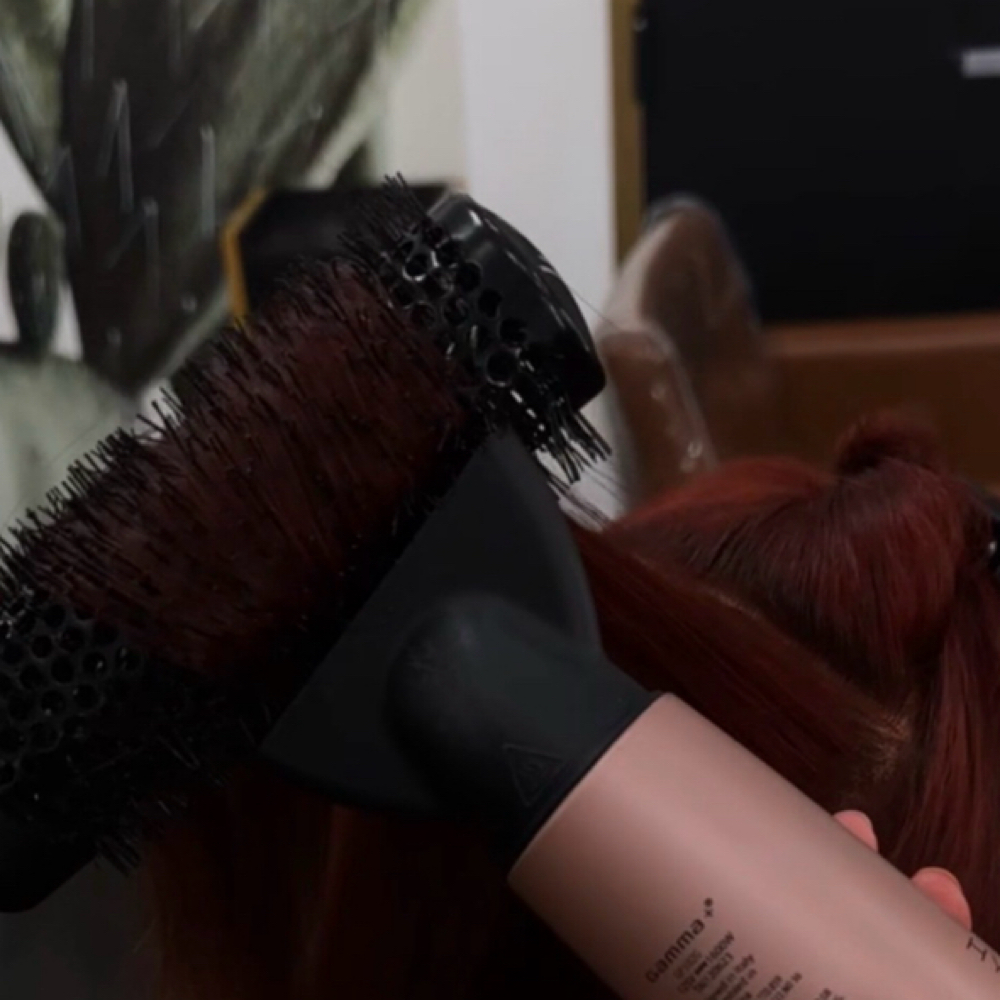 Wash And Style at Bellazza Beauty Bar LLC in Tucson, AZ