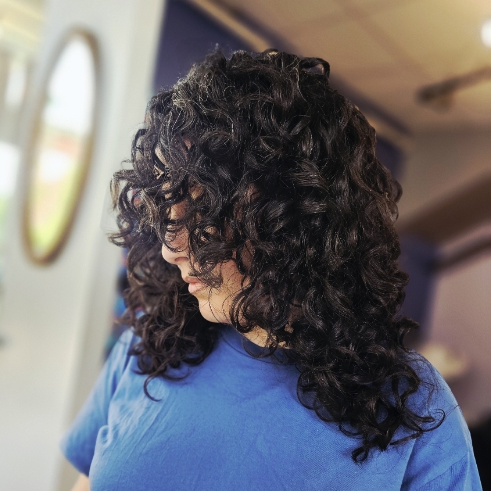 Curly Hair Sculpting w/Rebecca at Luma Salon in Bethesda, MD