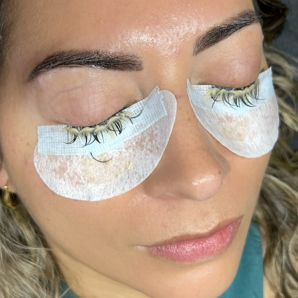 Eyelash Extension Removal