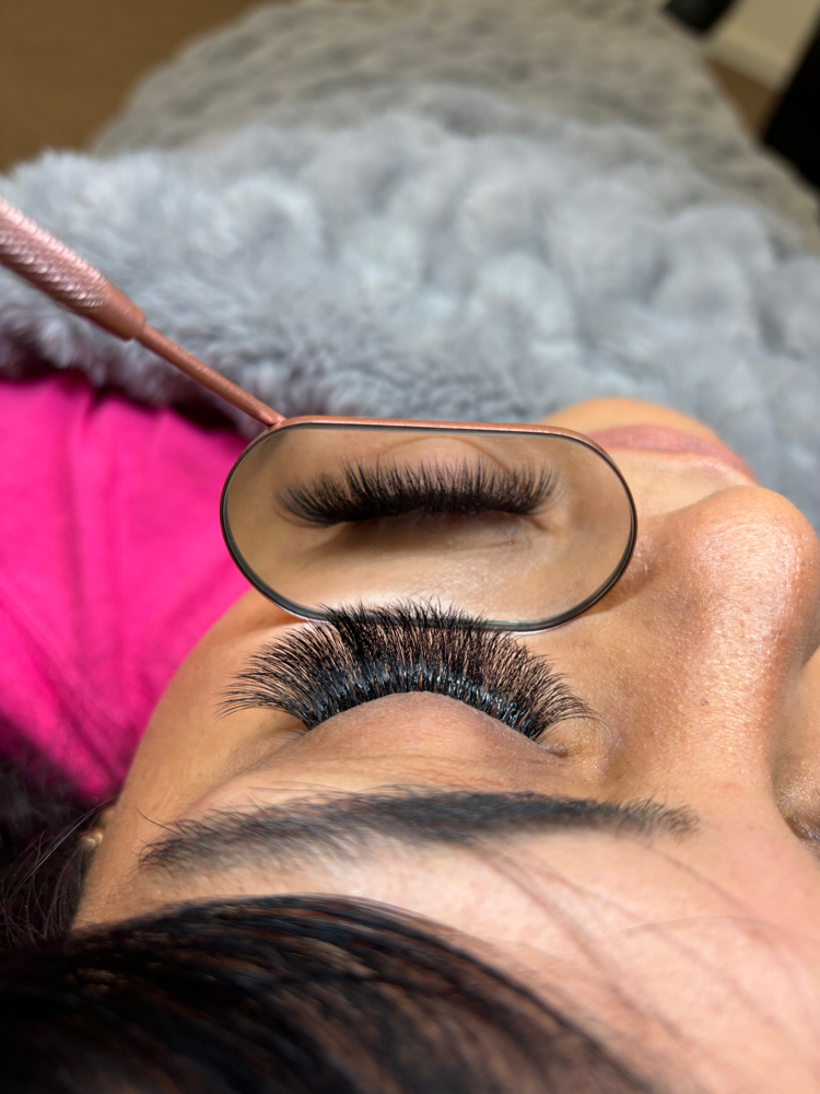 Volume Lash Extensions