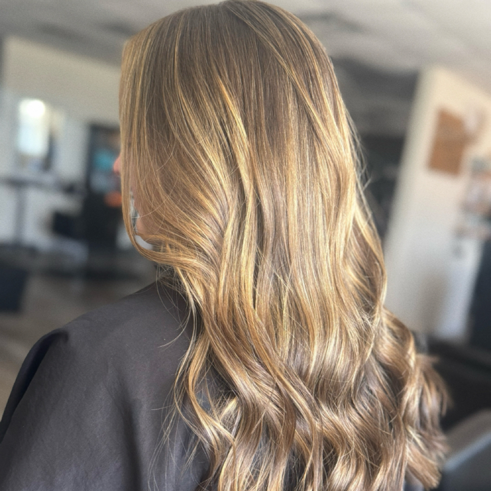 Face Frame Highlight (14-16 Foils) at Karlie Taylor Hair in Crandall, TX