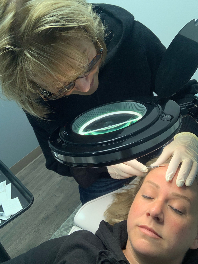 Dermaplane with Facial