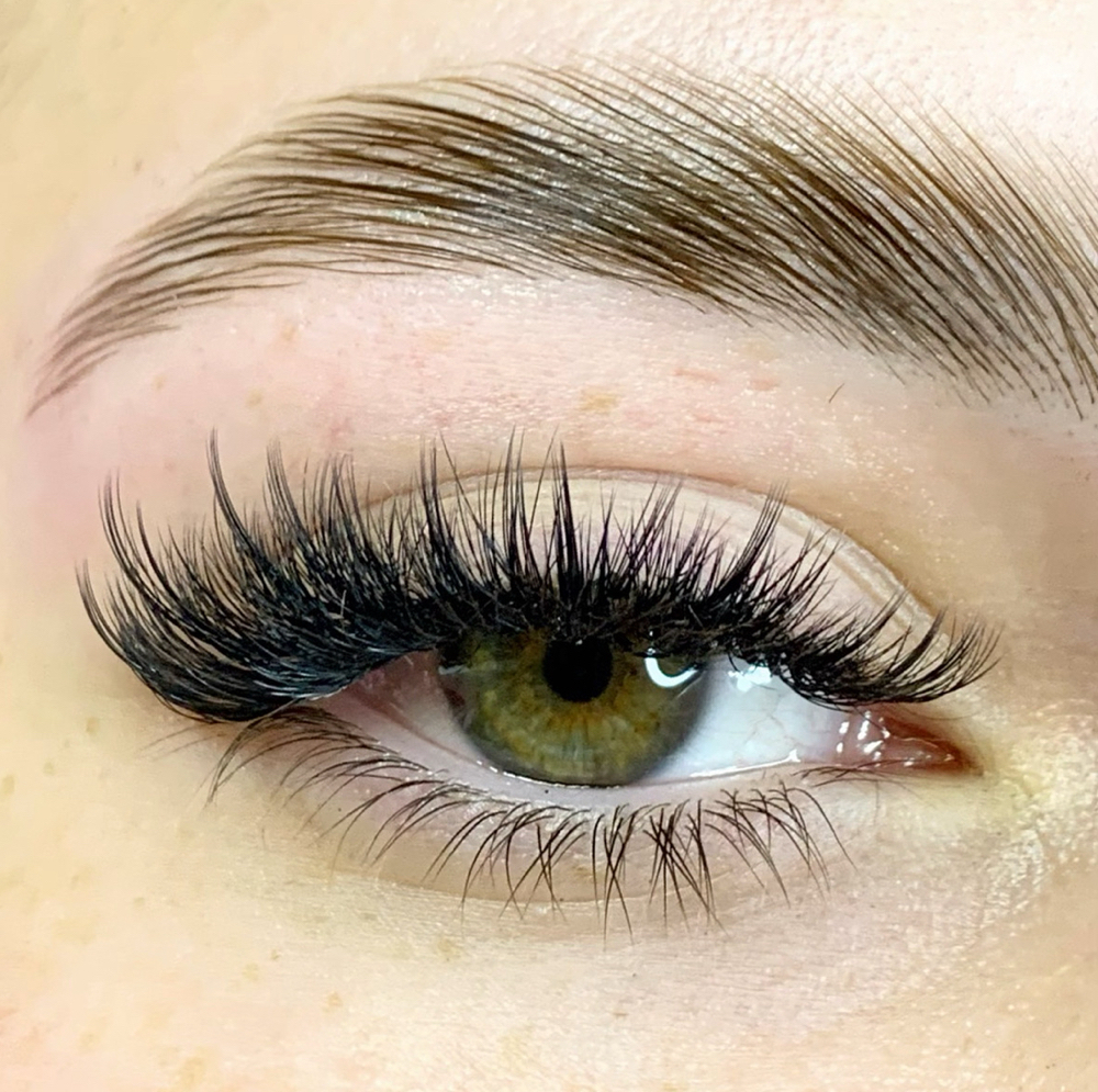 Wispy Volume Full Set Large  14 -15