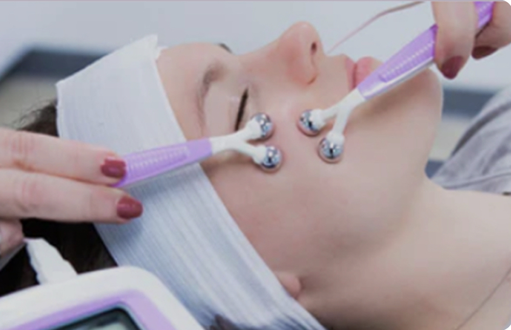 MICROCURRENT FACIAL REJUVENATION