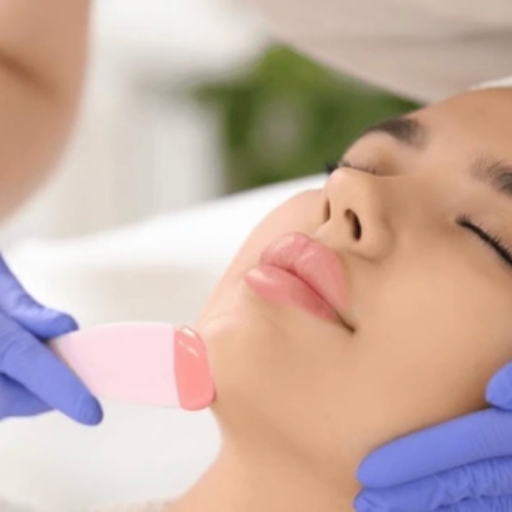 Neck Wax at Bella Salon Edison in Edison, NJ