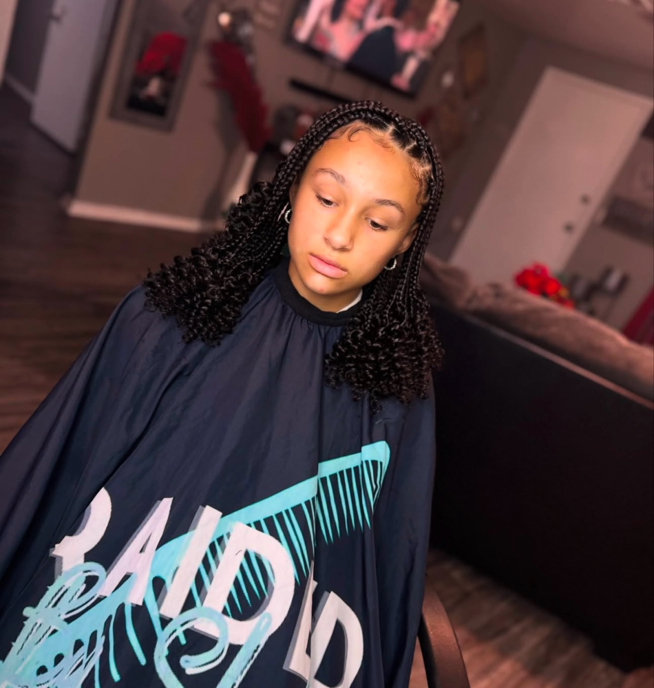 Short Medium Curly Knotless