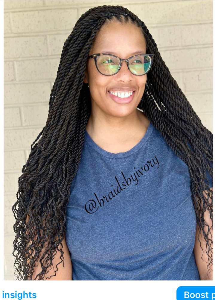 Medium knotless  twists(mid-back)