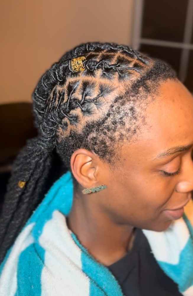 retwist w/style at Styles By Jalyssa in Phoenix, AZ