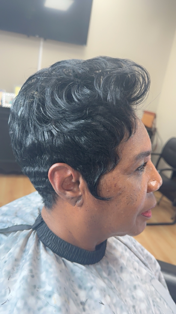 Short Hair Cut Reshaping