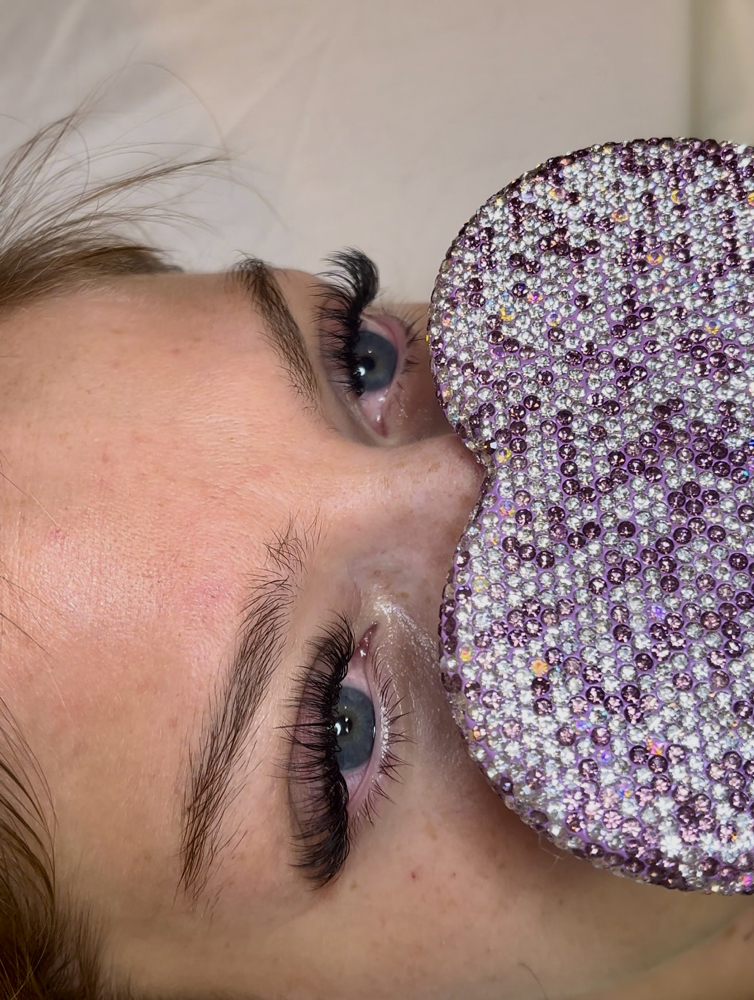 Hybrid EyeLash Extensions