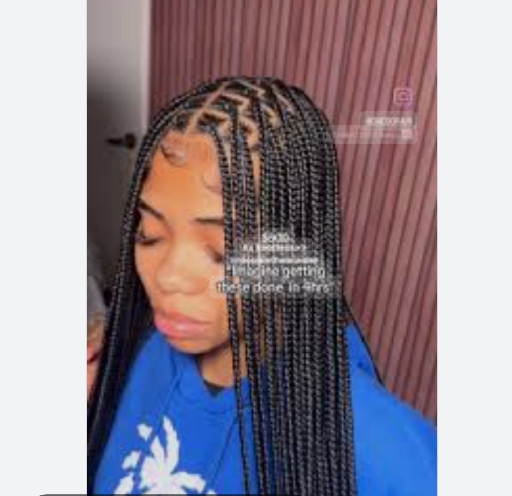 Small Medium Knotless