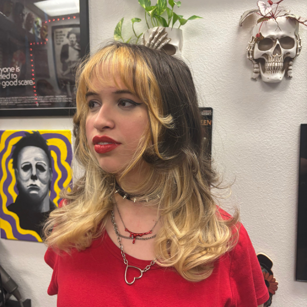 Medium Haircut With Alissa at Looks That Kill Salon in Houston, TX