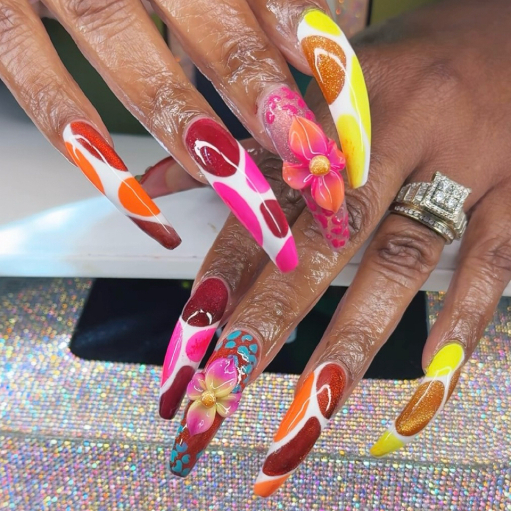 EXTRA Designs (Add-On) at CHATTANOOGA BEAUTY LOUNGE in Chattanooga, TN