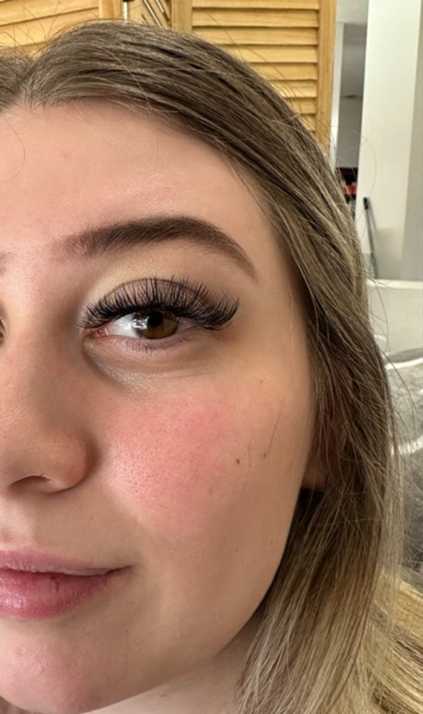 Volume Lash ~ Full Set