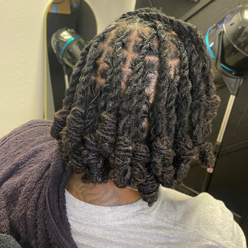 Medium To Mid Shoulder Retwist at Mimic This Beauty in Killeen, TX