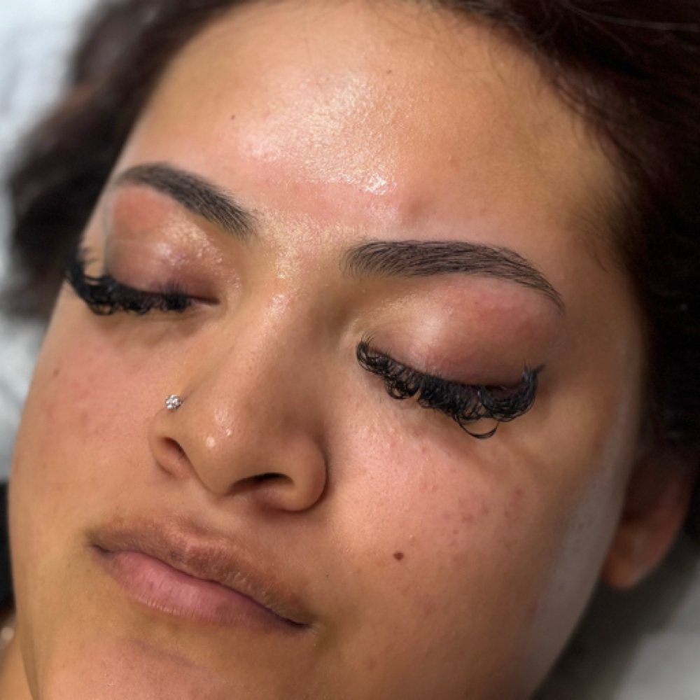 Brow Sculpt (eyebrow wax) at Diamond Beauty Studio in Rialto, CA