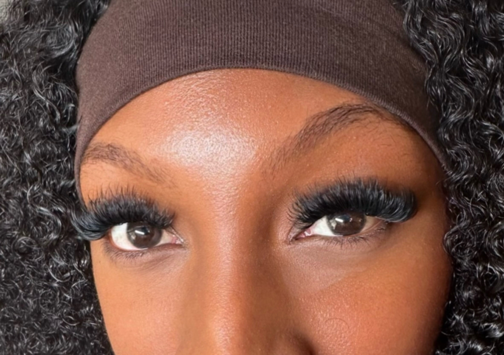 Full Set : Mega Volume at Euphoria Lash & Co. in Fairfield, CA