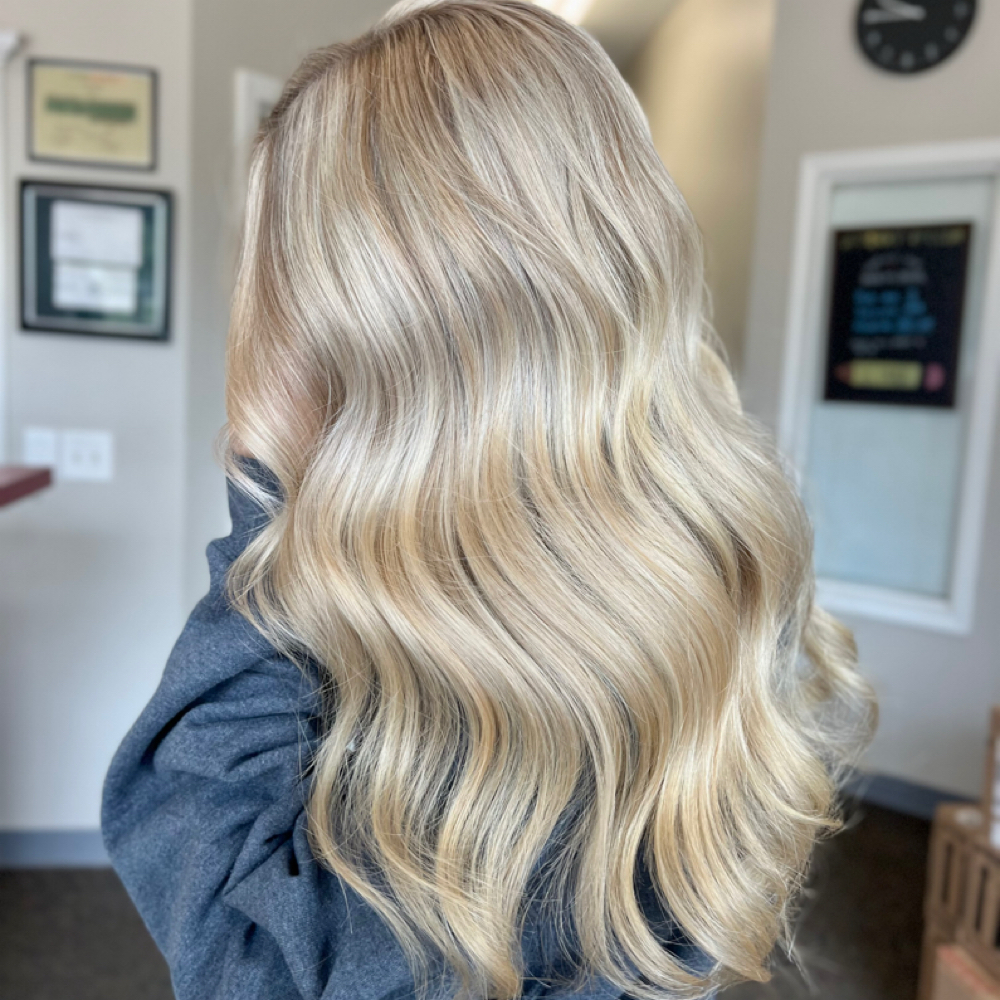 Gloss Toner at Theblondebarbiee in Alma, MI