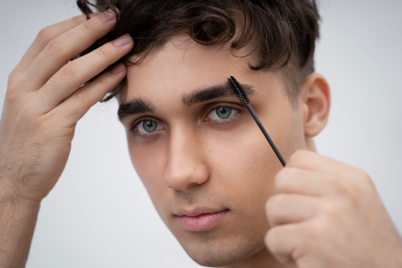 Eyebrow Shaping Men