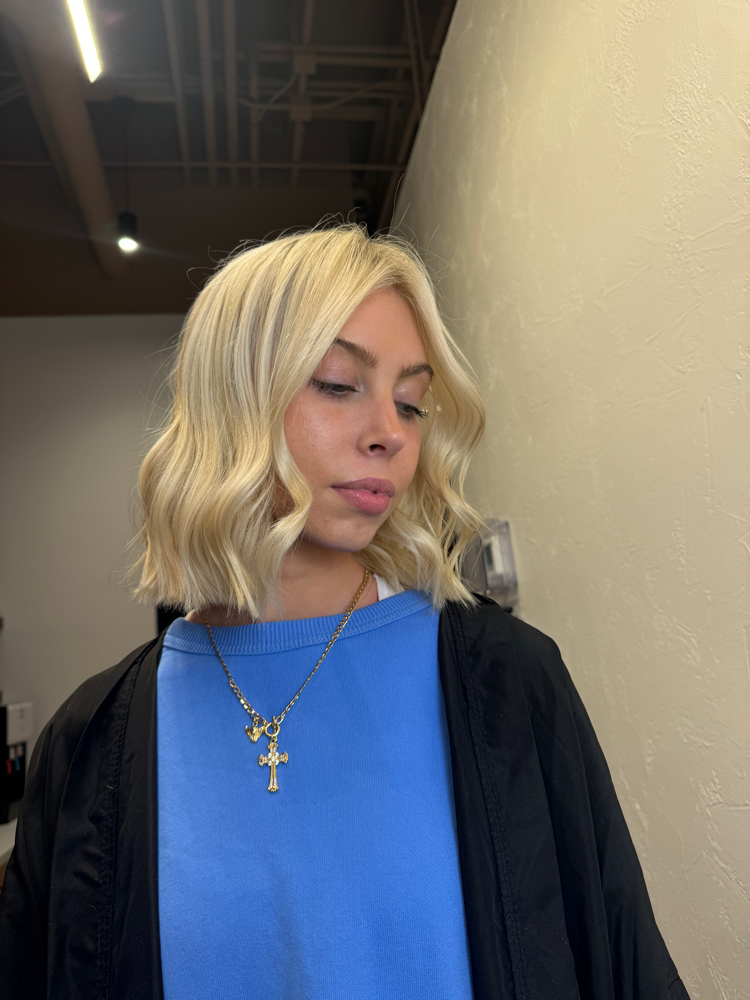 Luxury Blonde (Bleach & Tone)