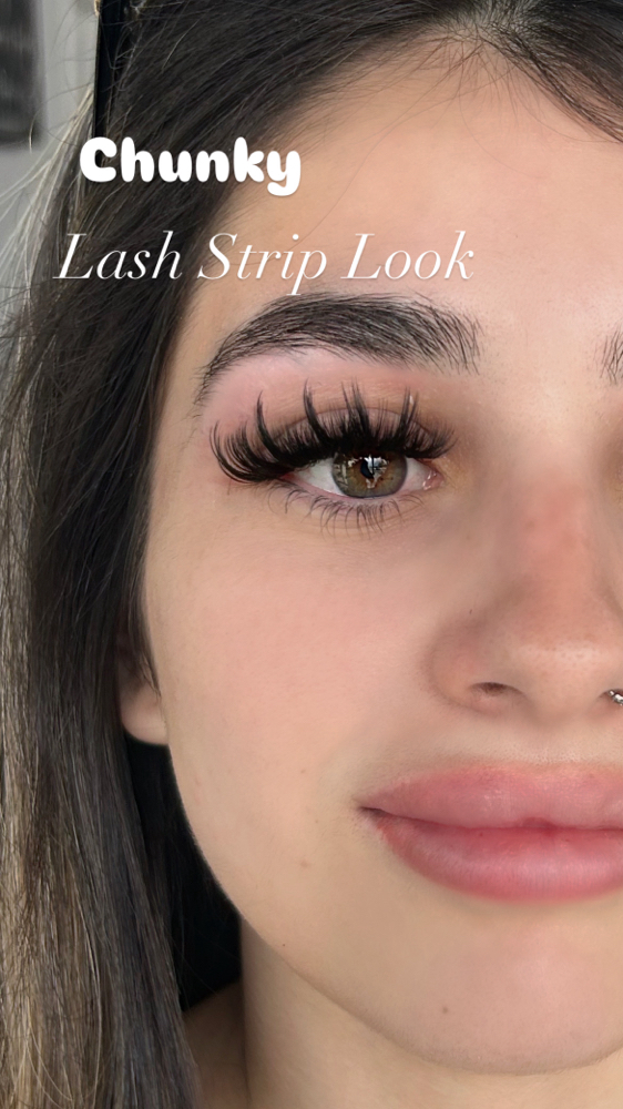 Chunky Lash Strip Set at Alexis Arreola in Shorewood, IL