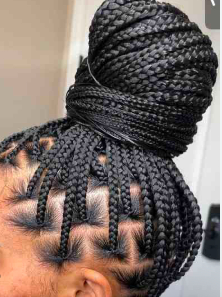 Medium Knotless Braids