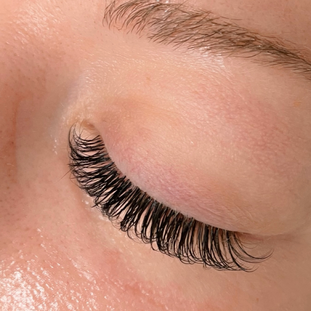 (light) natural lash set at VQLashes in Napa, CA